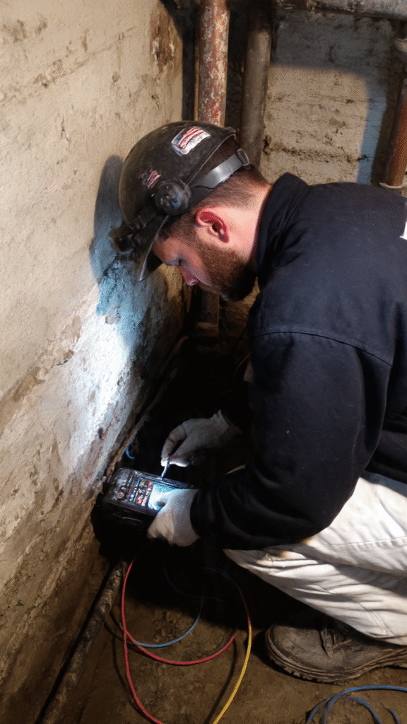 Non-Destructive Leak Detection
Unlike traditional methods that involve unnecessary digging or breaking through walls, our leak detection specialists use non-invasive technology — such as thermal imaging, acoustic sensors, and moisture mapping — to find the exact source of leaks without causing damage.